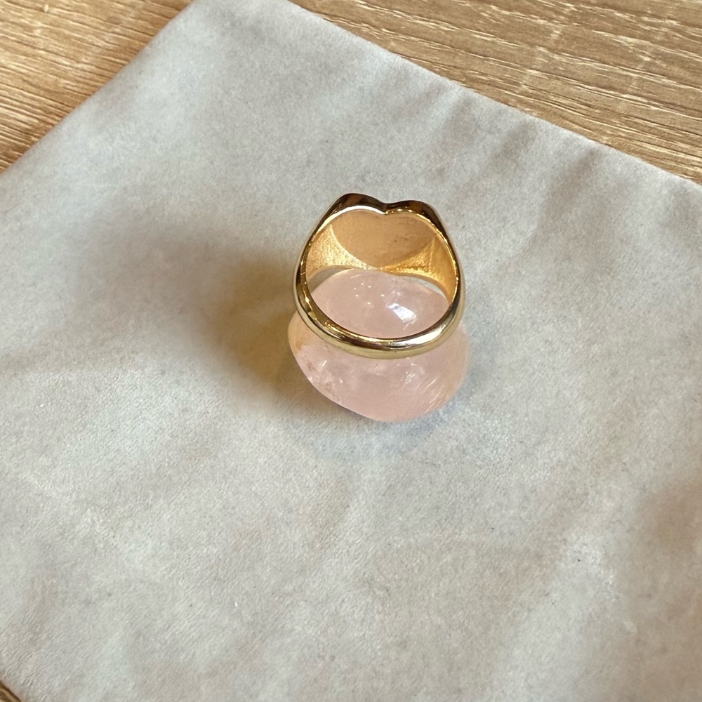 Black Enamel Gold Plated Heart Ring Size 7 - Picture 5 of 7